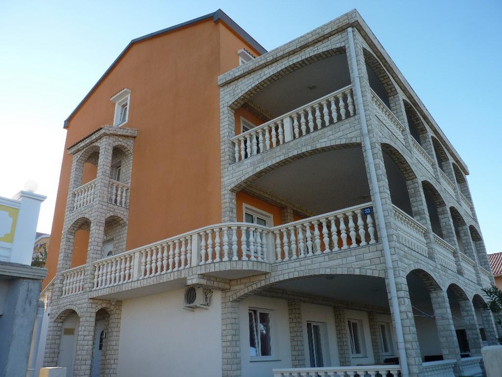 פג Apartments Villa Anastazija מראה חיצוני תמונה